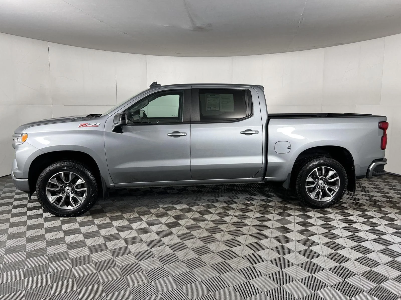 Used 2023 Sterling Gray Metallic Chevrolet RST image 6