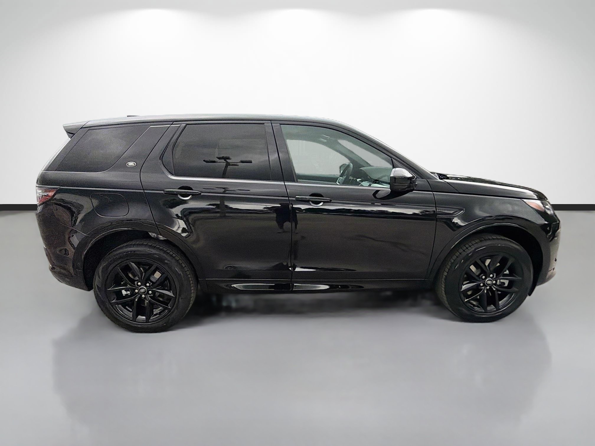 New 2026 Santorini Black Land Rover Landmark image 6