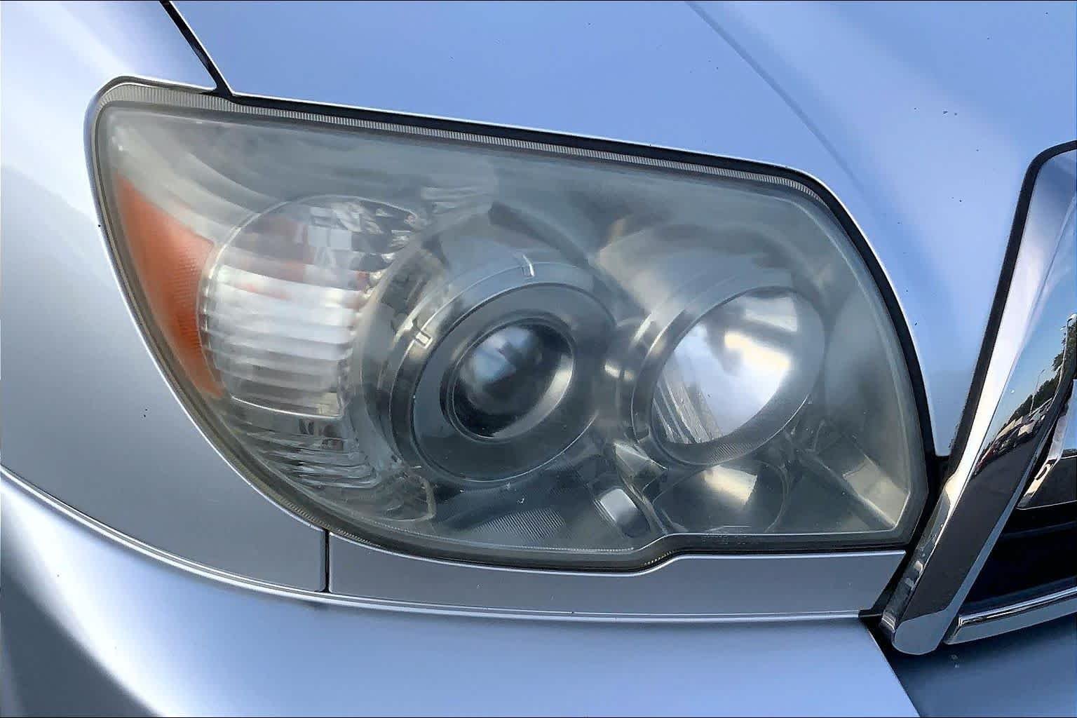 Used 2006 Titanium Metallic Toyota SR5 Sport image 22
