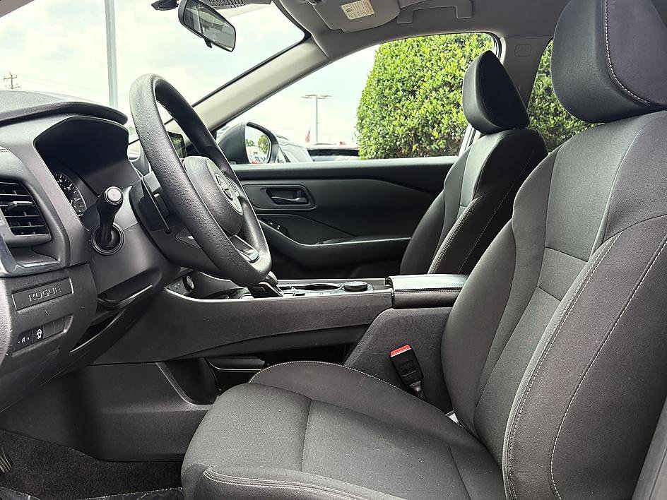 Used 2024 Brilliant Silver Metallic Nissan S image 9