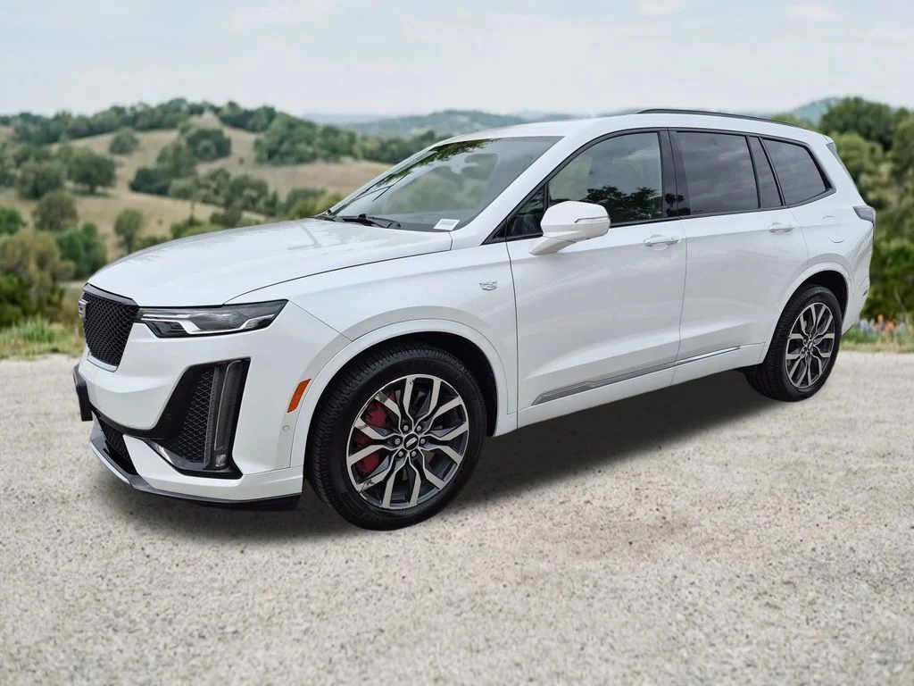 Used 2023 White Cadillac Sport image 3
