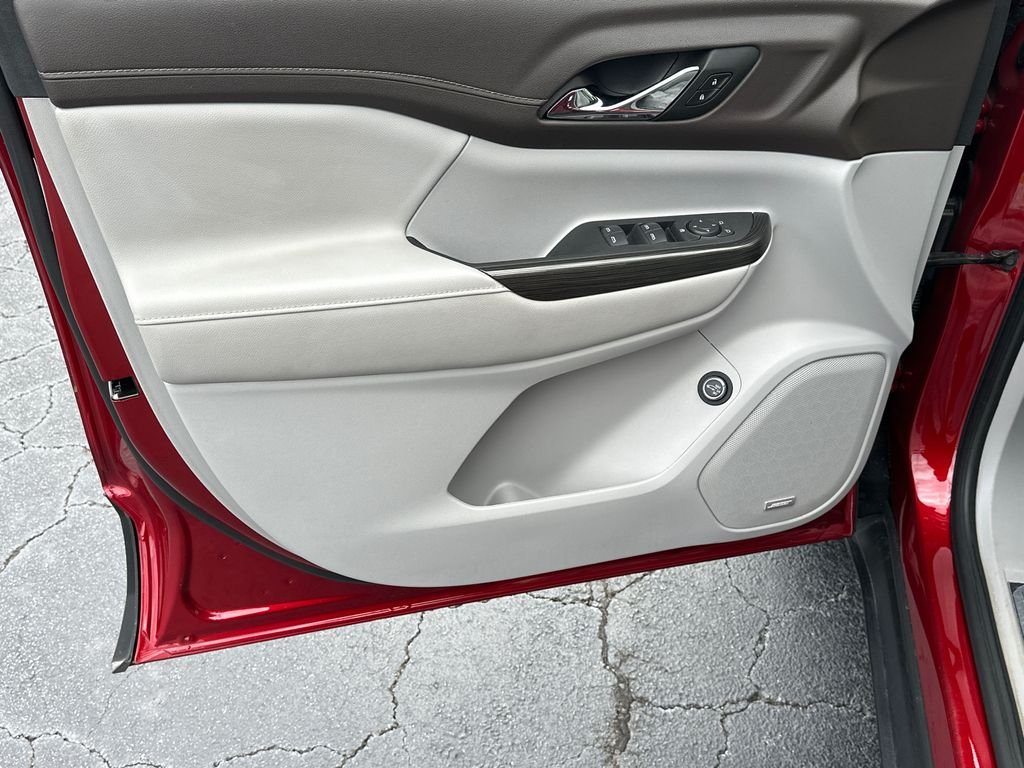 Used 2023 Red GMC SLT image 10