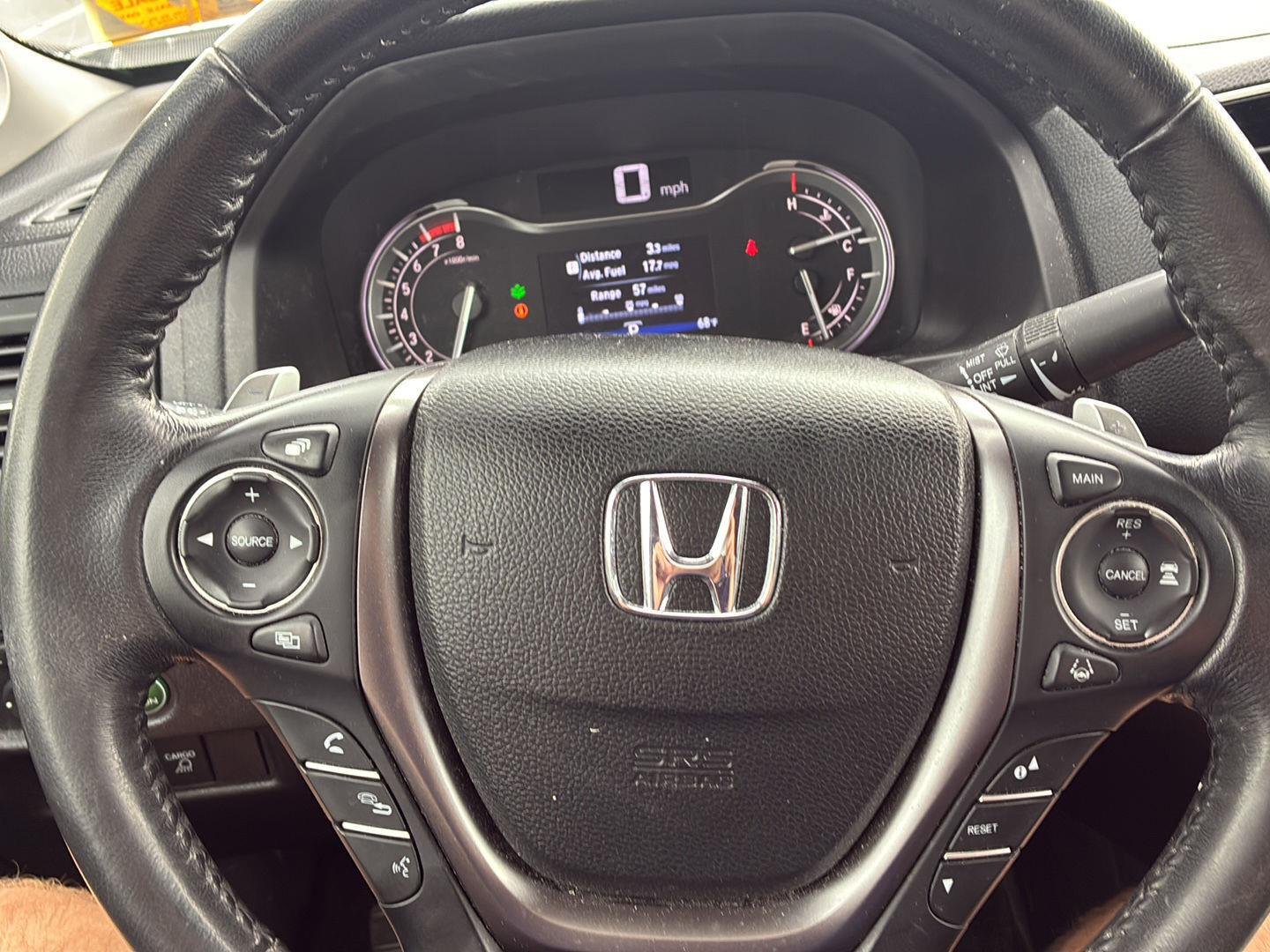 Used 2023 Platinum White Pearl Honda RTL image 6