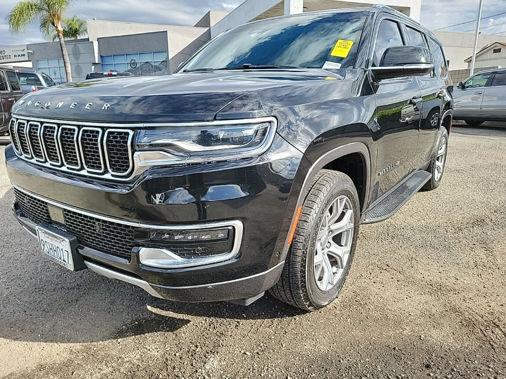 2022 Jeep Wagoneer