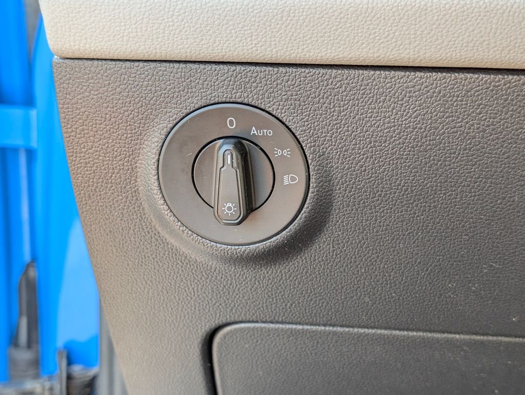 2024 Volkswagen Taos SE - Photo 31