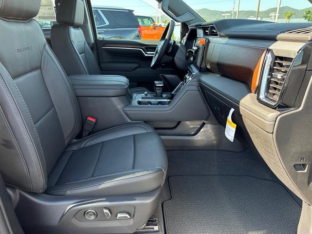 New 2025 Onyx Black GMC Denali image 13