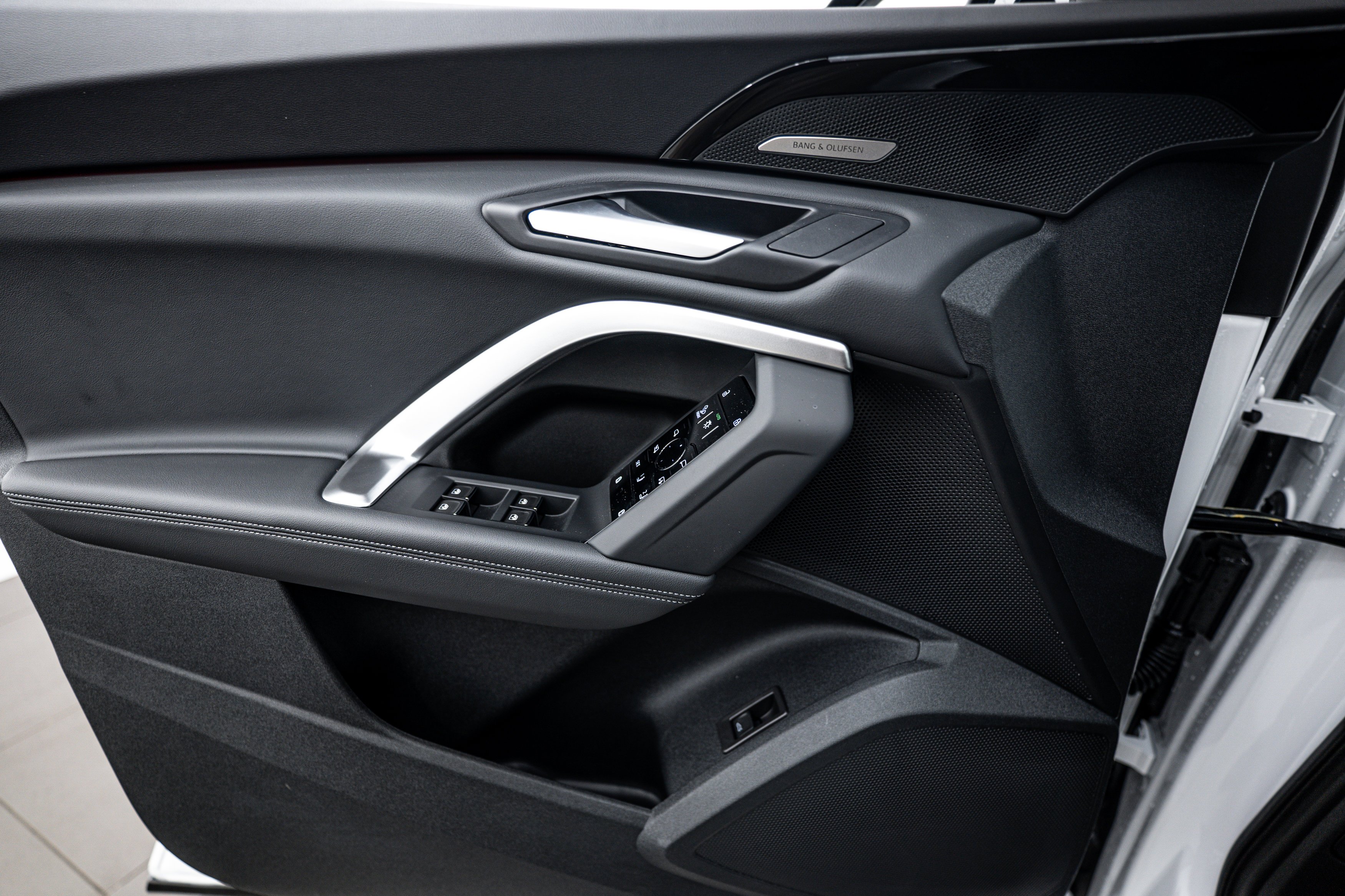 2025 Audi Q5 Premium Plus - Photo 13