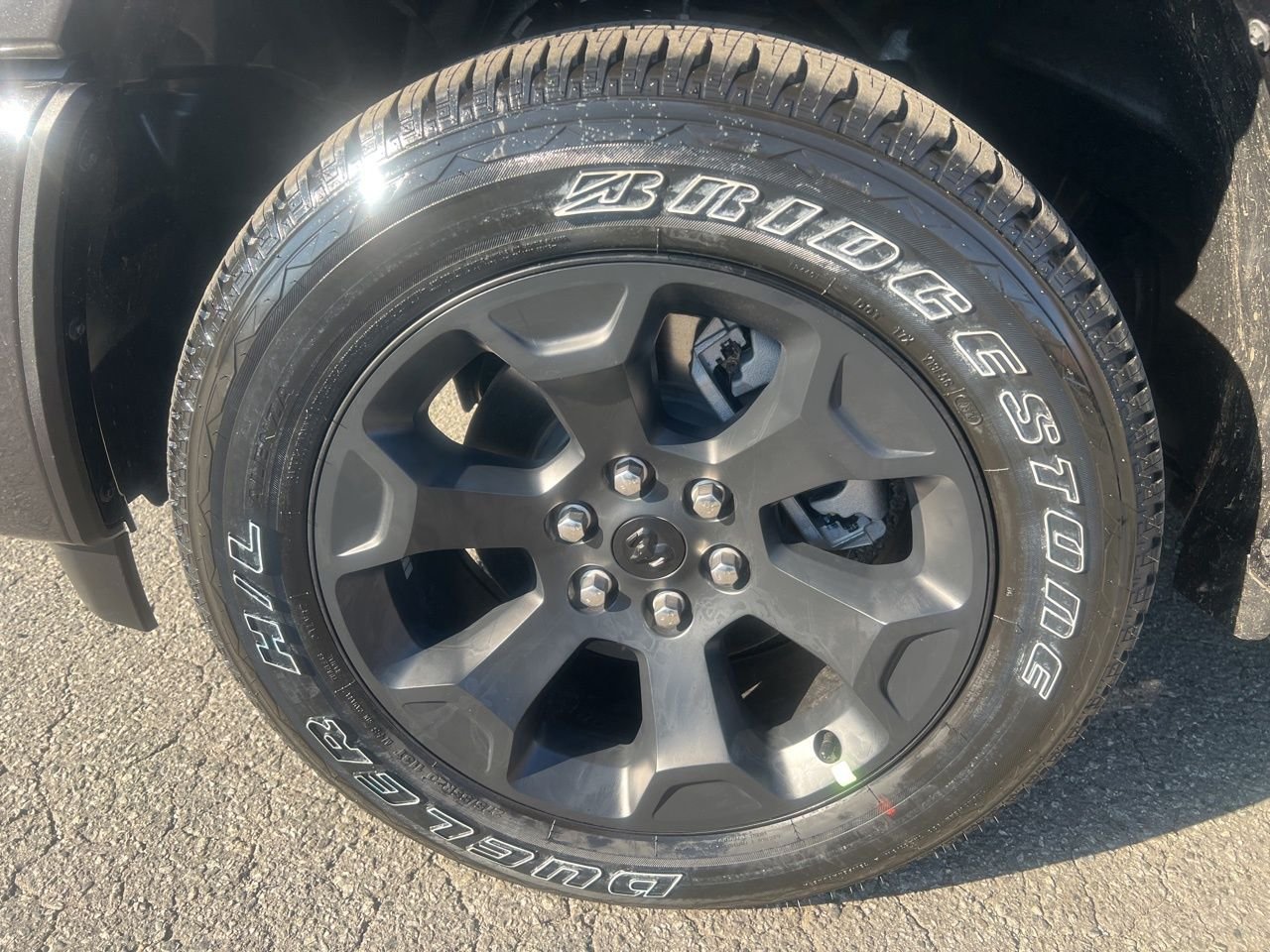 New 2026 Granite Crystal Metallic Clear-Coat Exterior Paint RAM Big Horn/Lone Star image 10