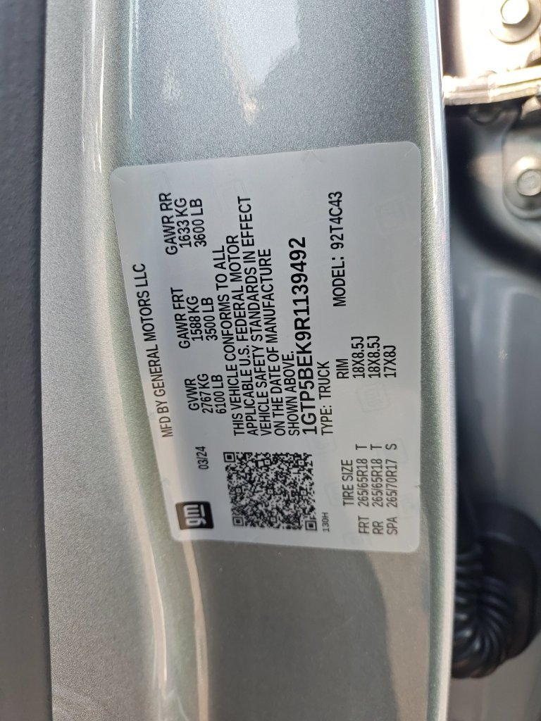 Certified Used 2024 Silver GMC Elevation image 28