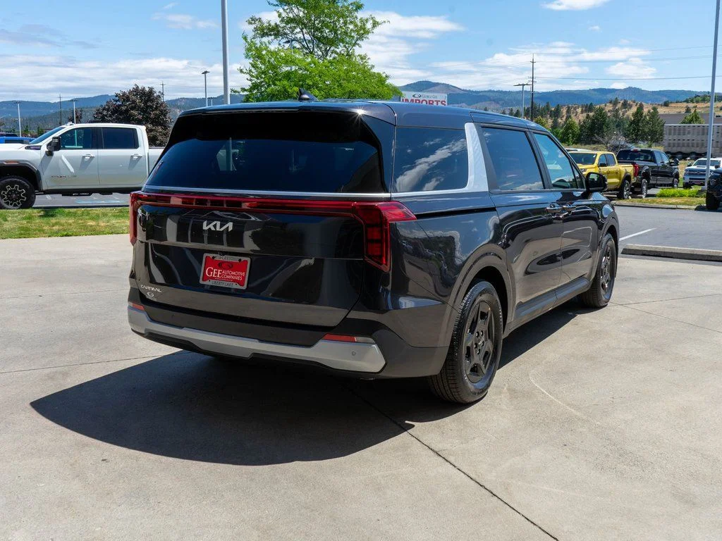 2026 Kia Carnival LXS - Photo 7