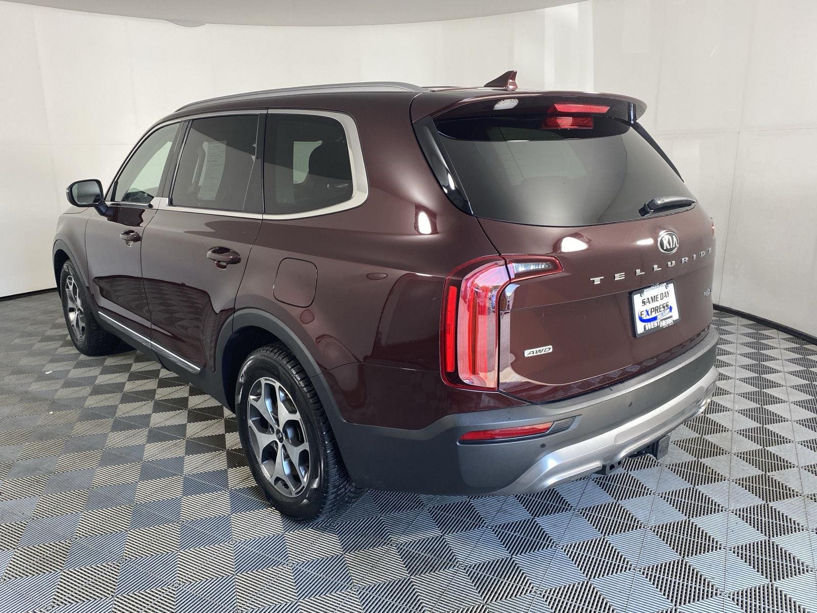 Used 2021 Sangria Kia EX image 5