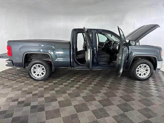 Used 2017 Gray GMC SLE image 16
