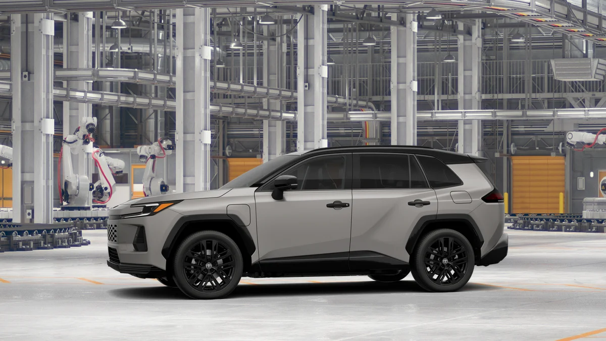 New 2026 Meteor Shower with Midnight Black Metallic roof Toyota XSE image 3