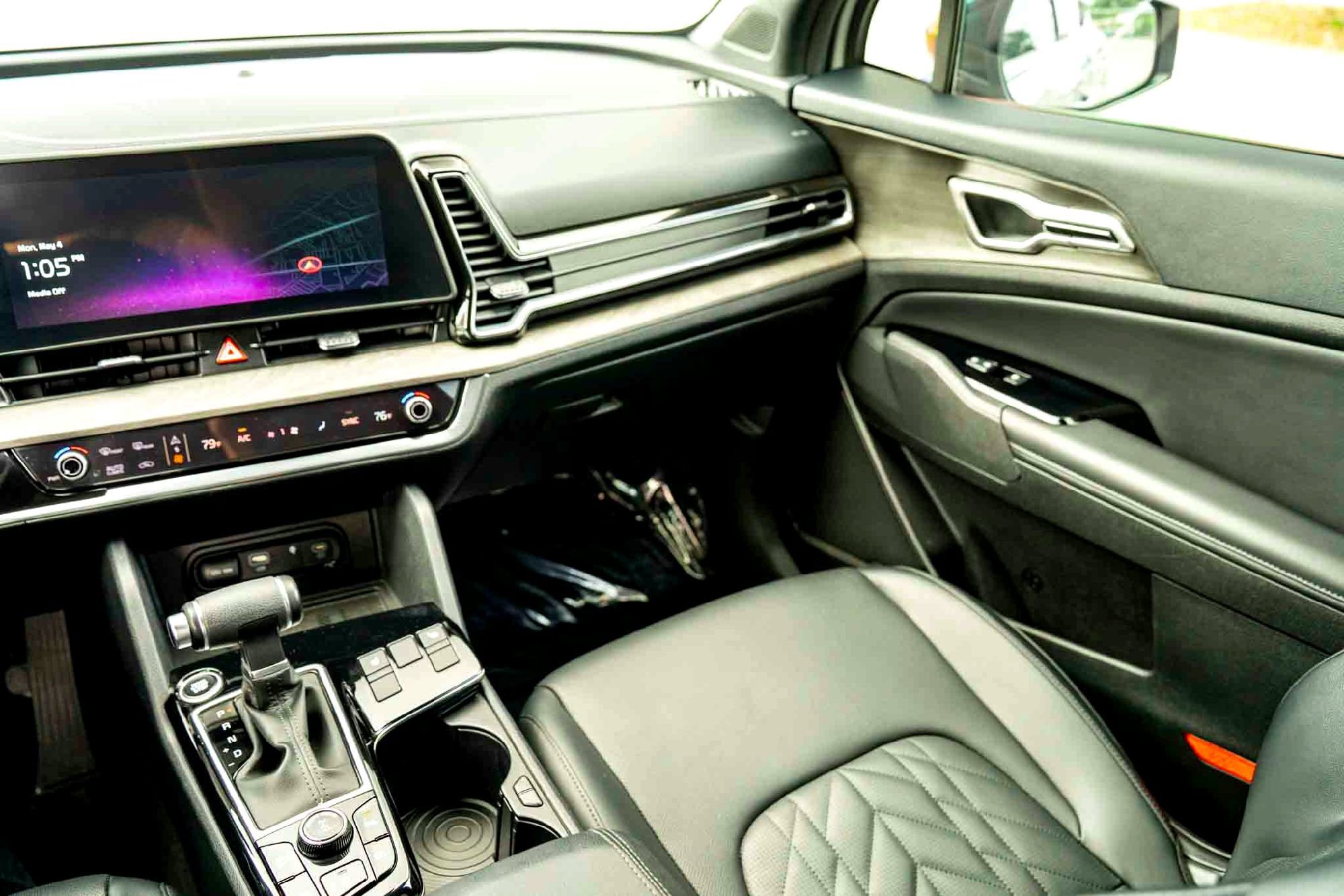 Used 2023 Wolf Gray Kia X-Line image 27