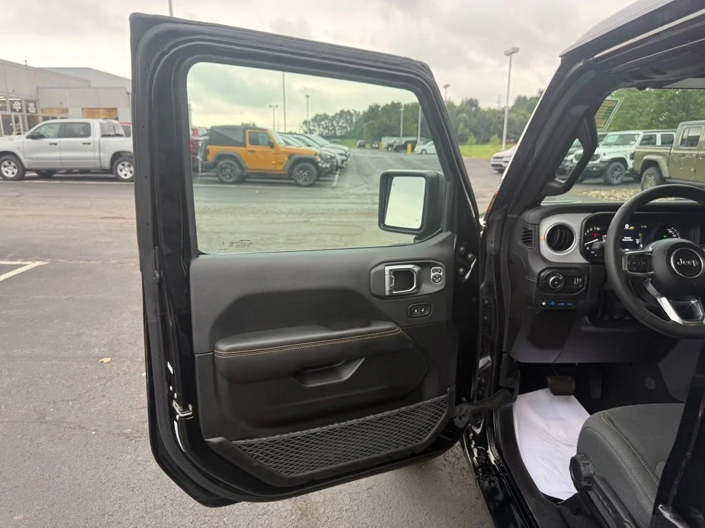 Used 2025 Black Jeep Sahara 4xe image 16