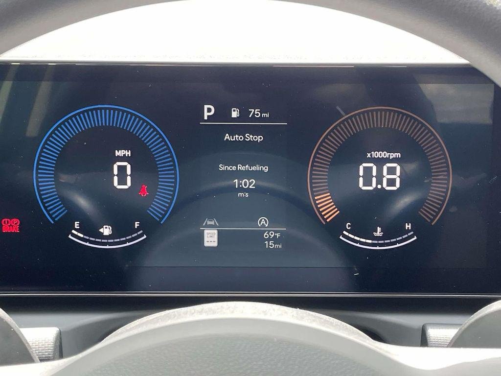 New 2026 White Hyundai SEL FWD image 19