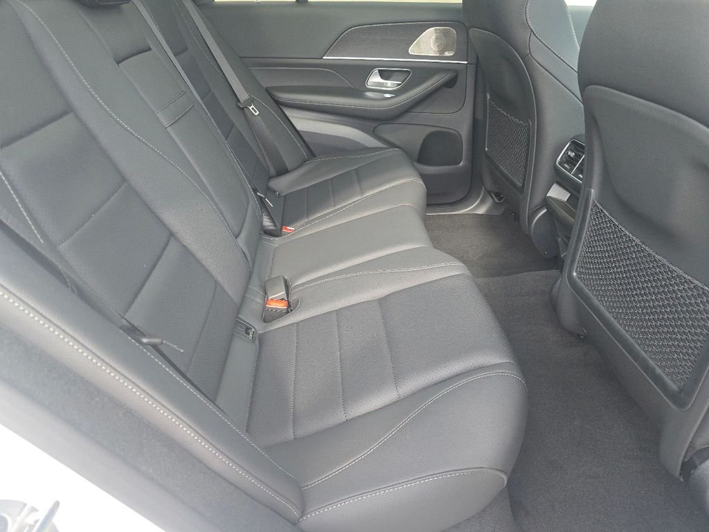 New 2026 MANUFAKTUR Moonlight White Magno Mercedes-Benz GLE 450 image 20
