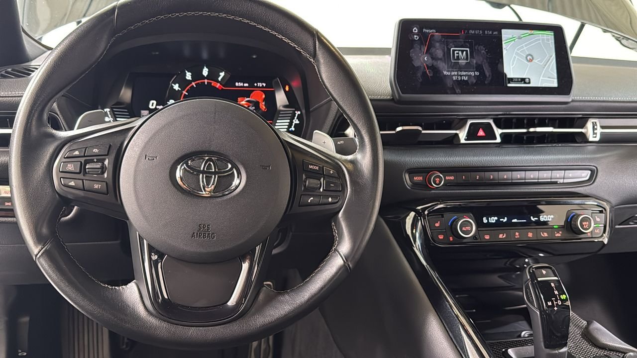 Used 2021  Toyota 3.0 image 1