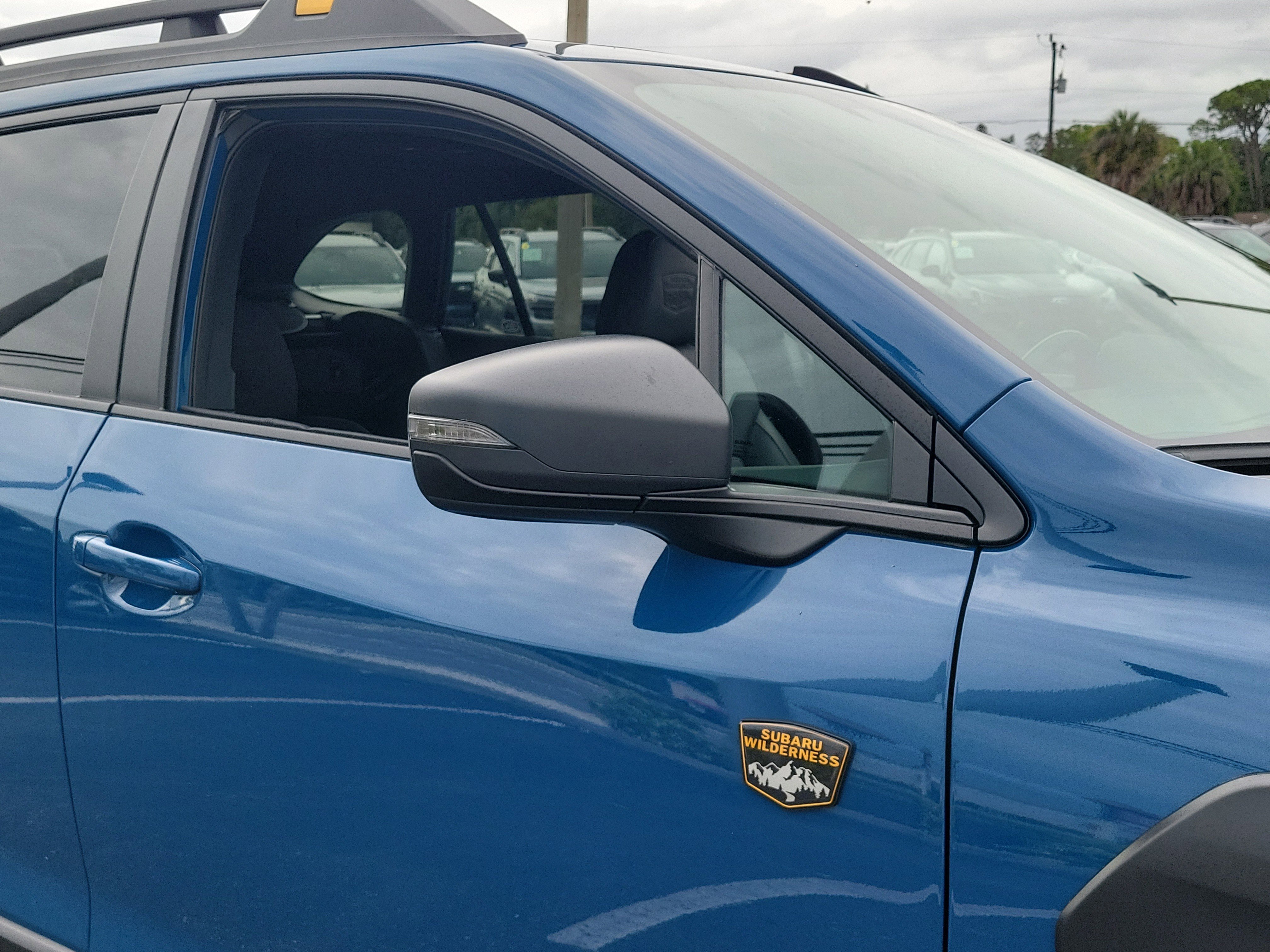 Used 2025 Geyser Blue Subaru Wilderness image 8