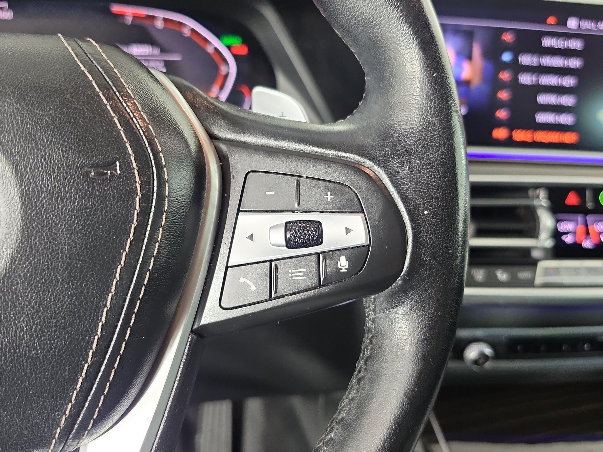 Used 2020 Black BMW sDrive40i image 25