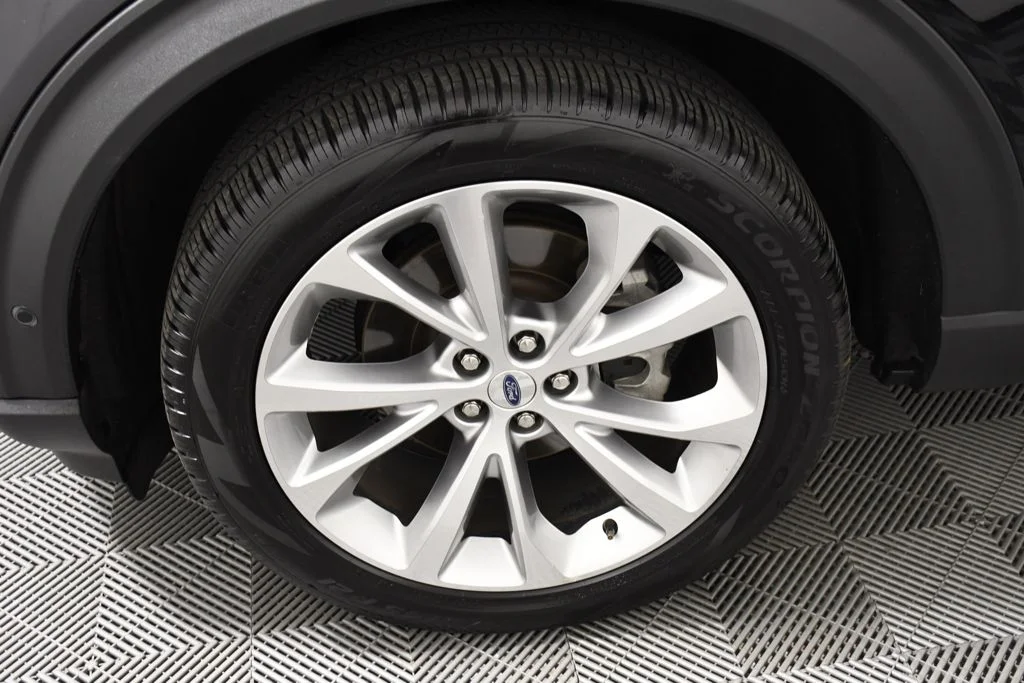 Used 2021 Agate Black Metallic Ford Platinum image 11