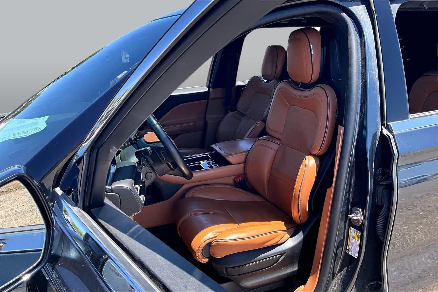 Pre-Owned 2023 Lincoln Aviator Black Label