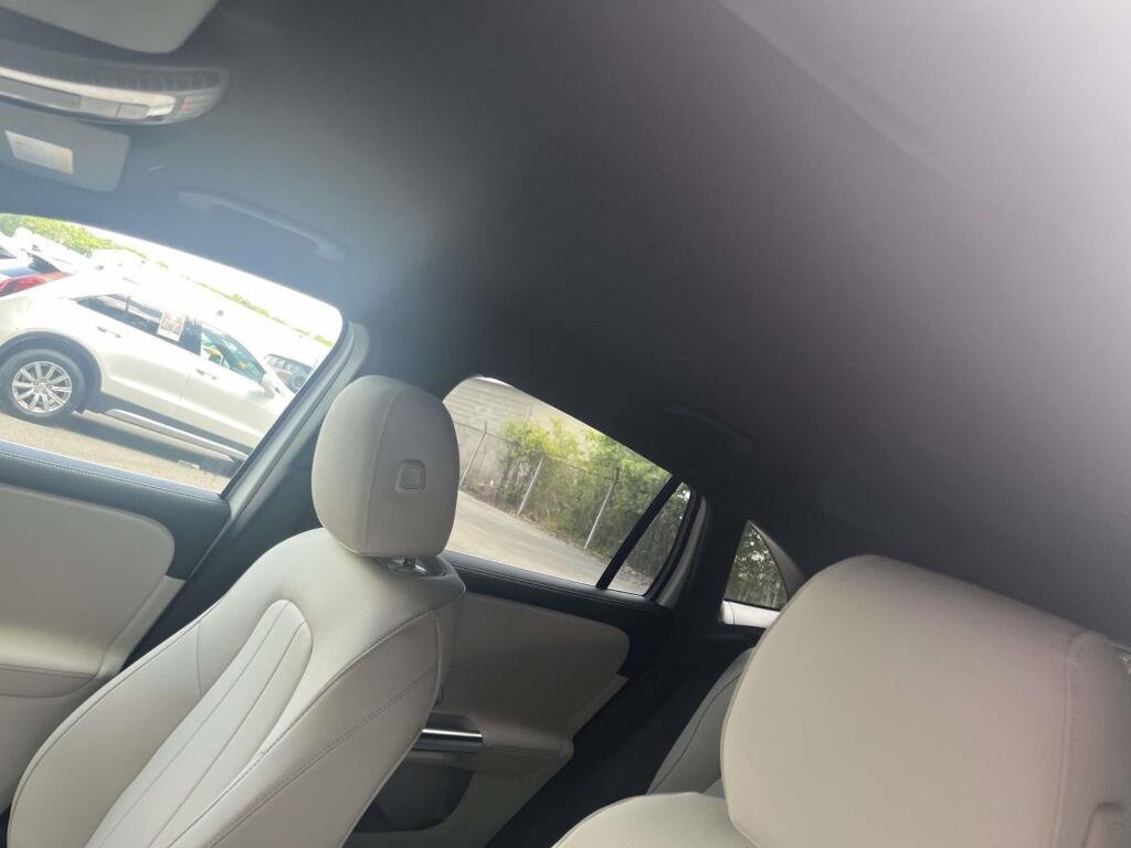 New 2026 Polar White Mercedes-Benz GLA 250 image 5