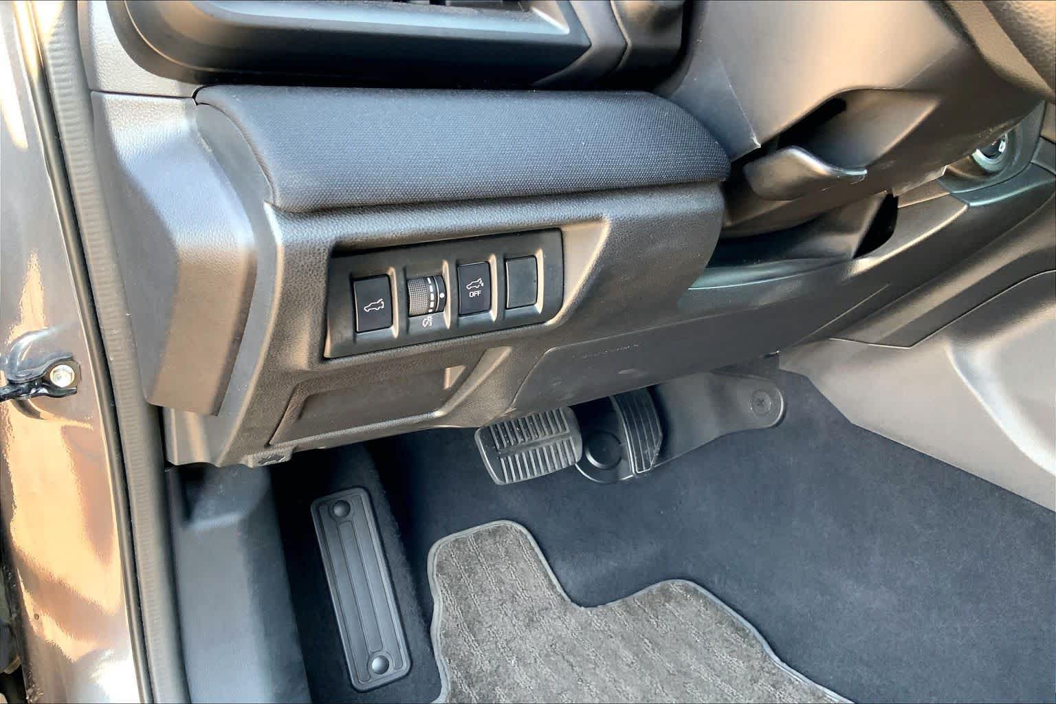 Used 2025 Magnetite Gray Metallic Subaru Premium image 36