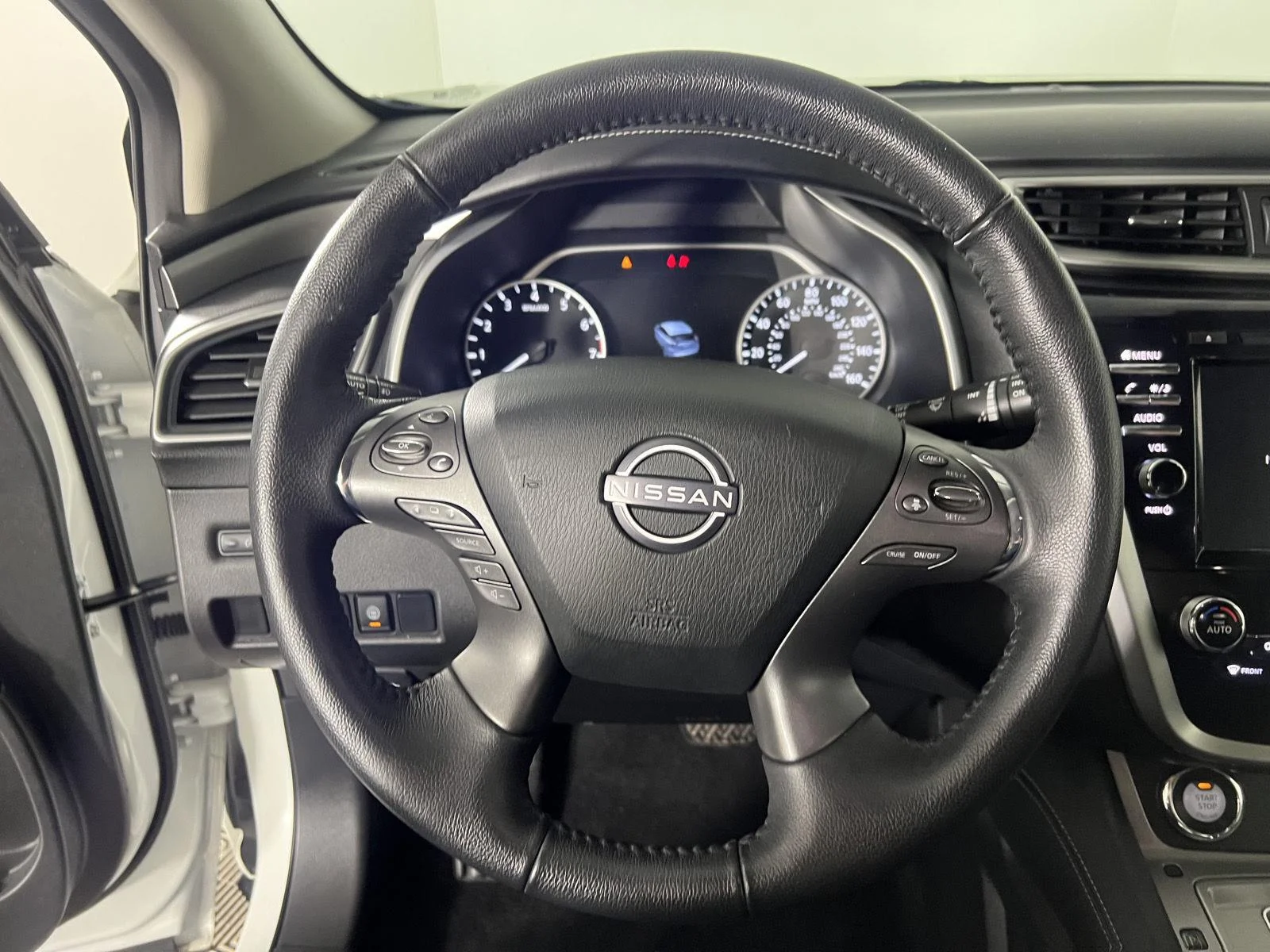 Used 2024 Pearl White Tricoat Nissan SV image 16