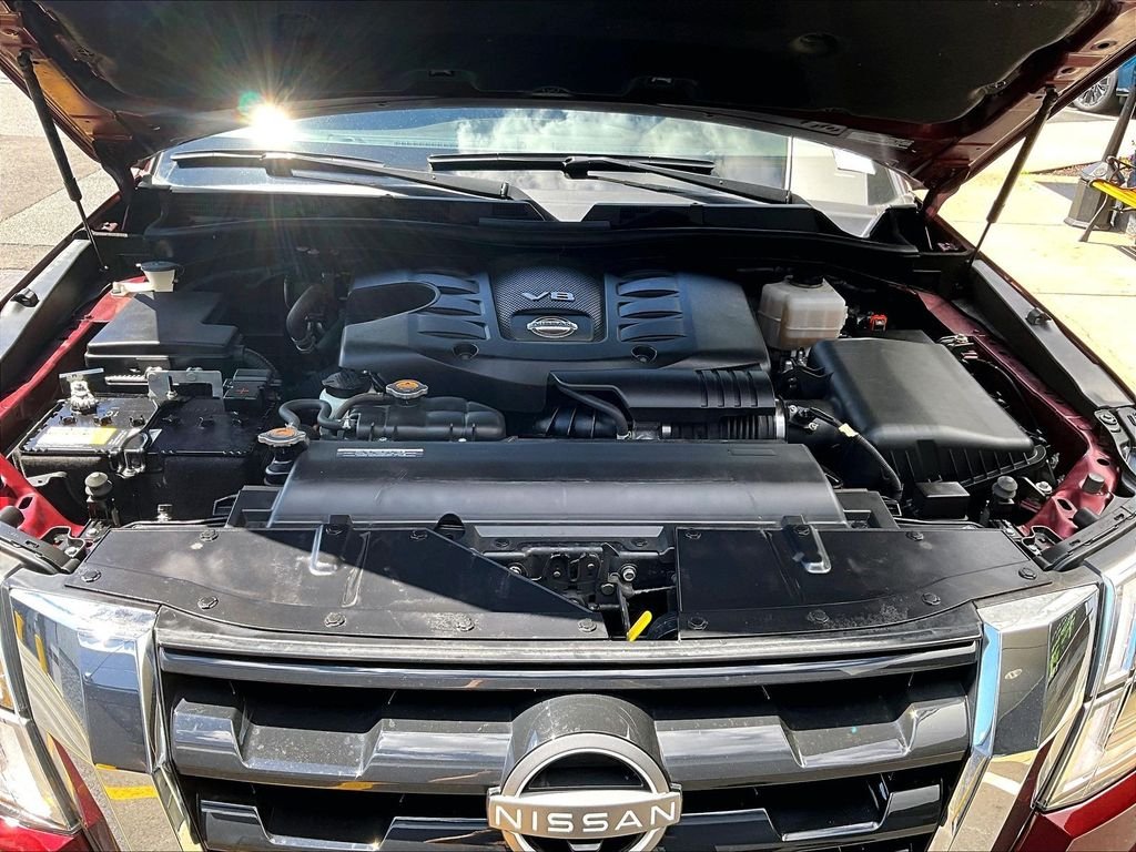 Used 2024 Red Nissan Platinum image 31