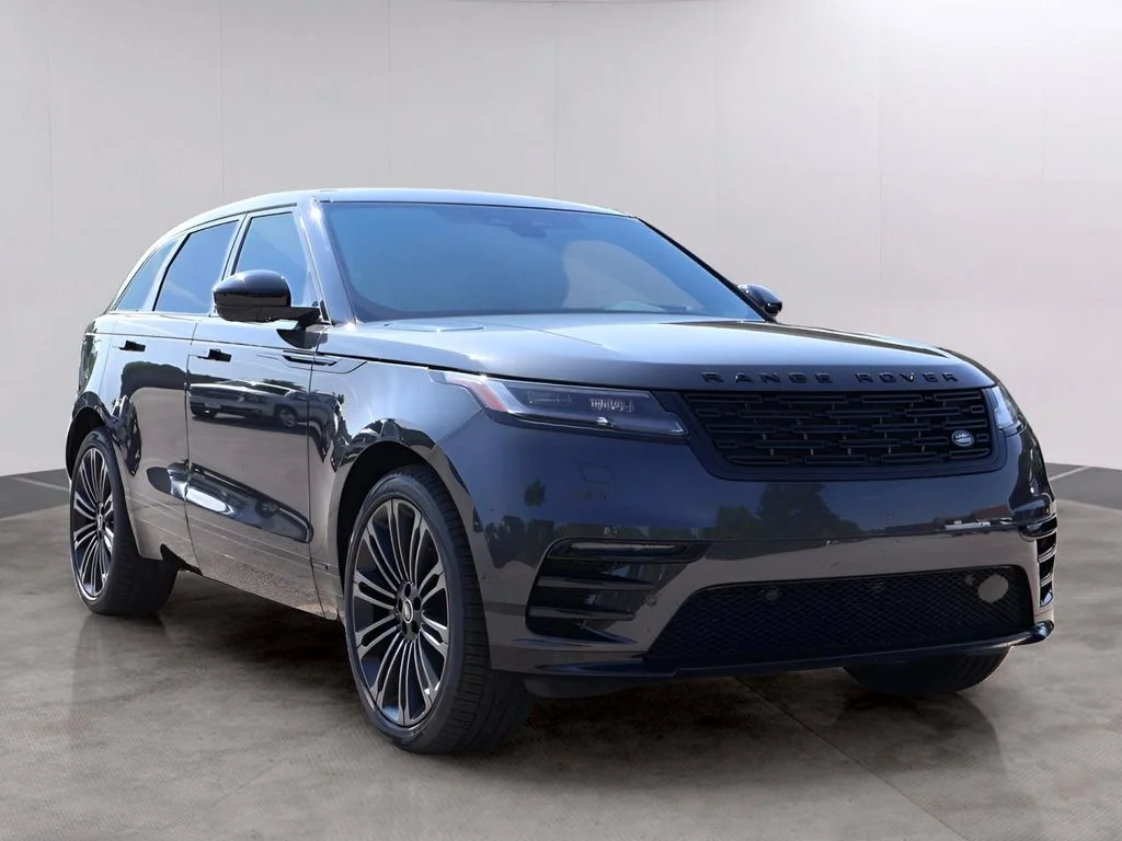 Used 2026 Carpathian Gray Premium Metallic Land Rover Autobiography image 3