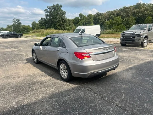 Used 2014 Billet Silver Metallic Clearcoat Chrysler LX image 5