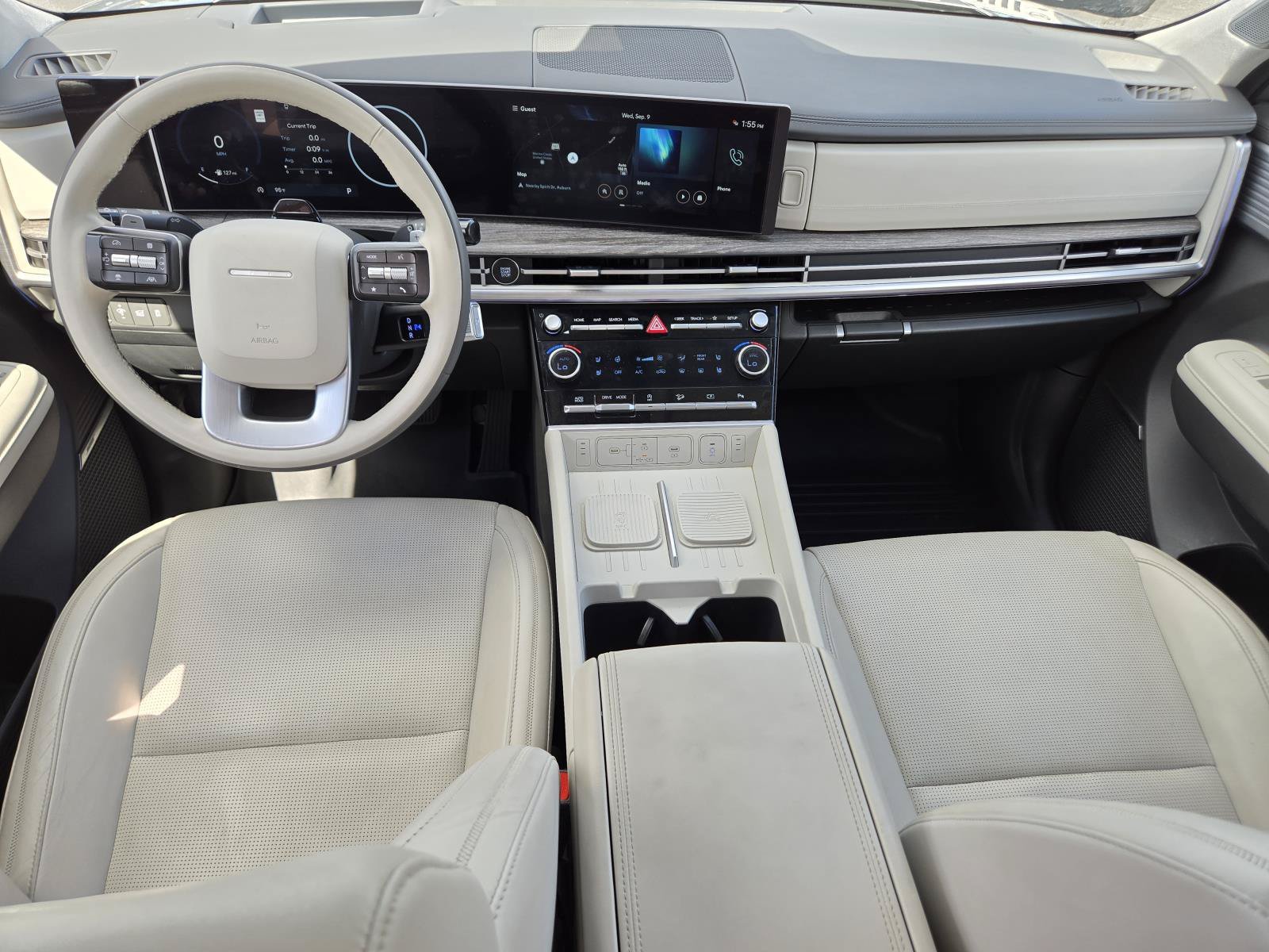 Used 2024 Shimmering Silver Pearl Hyundai Calligraphy image 51