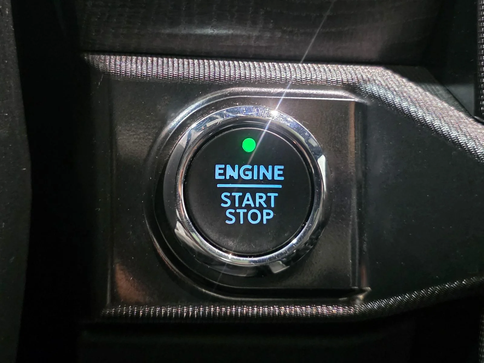 Used 2023  Ford Platinum image 36