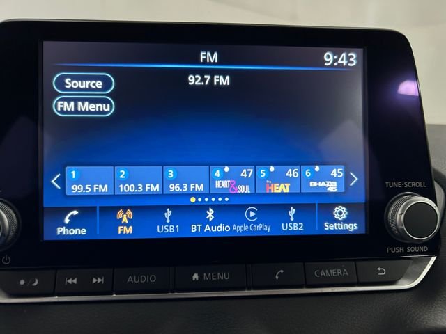 Used 2024 Gray Nissan SV image 11