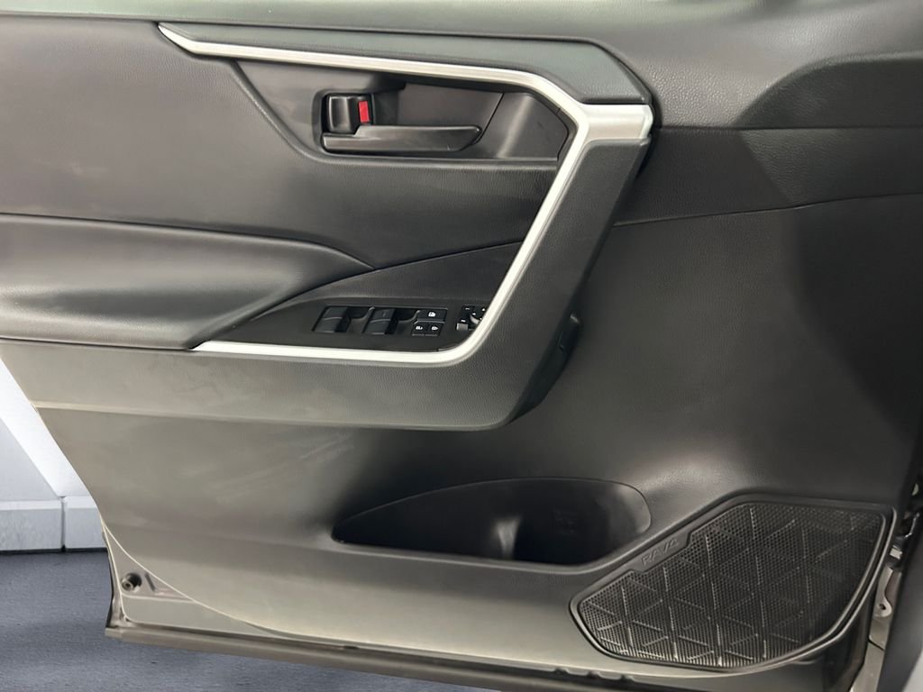 Used 2025 Gray Toyota LE image 12