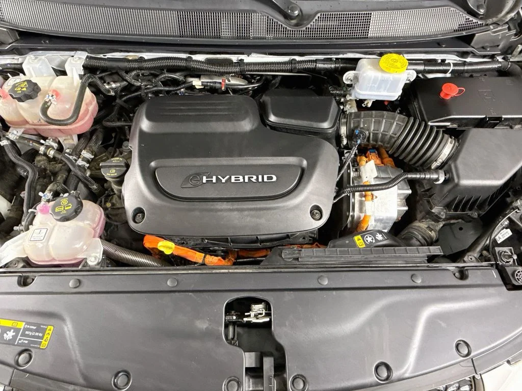 Used 2023 White Chrysler Touring L image 31