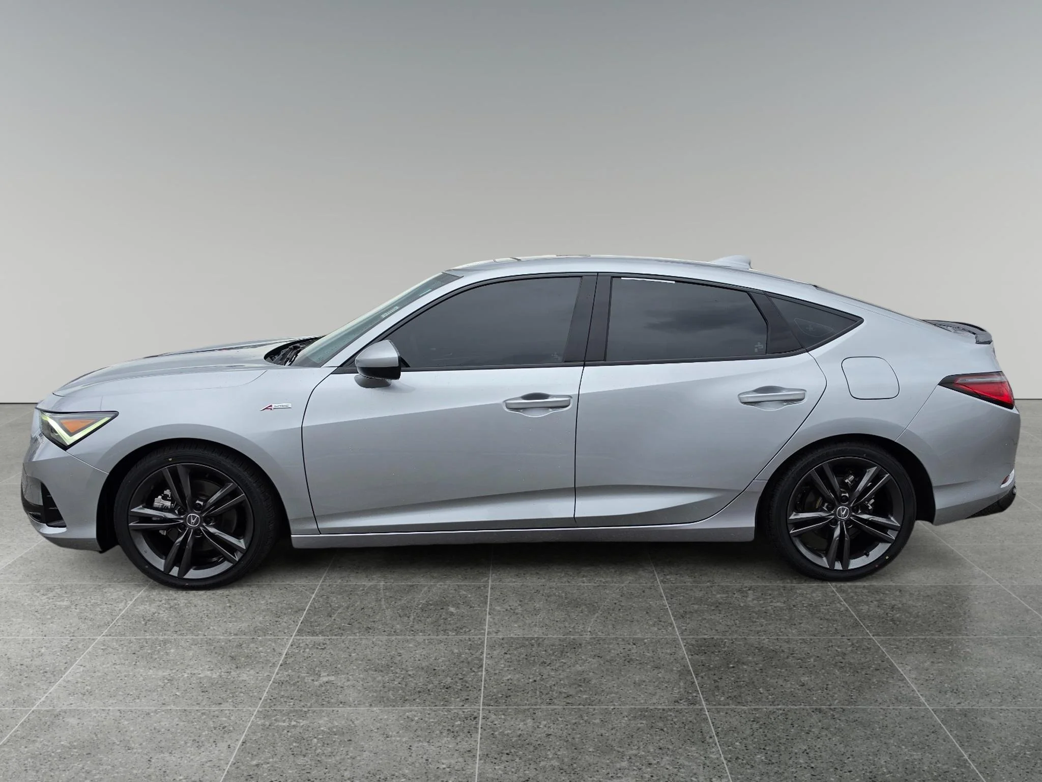 Used 2024 Gray Acura w/A-Spec Package image 2