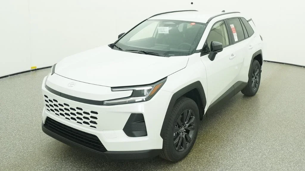 New 2026 Wind Chill Pearl Toyota XLE Premium image 55