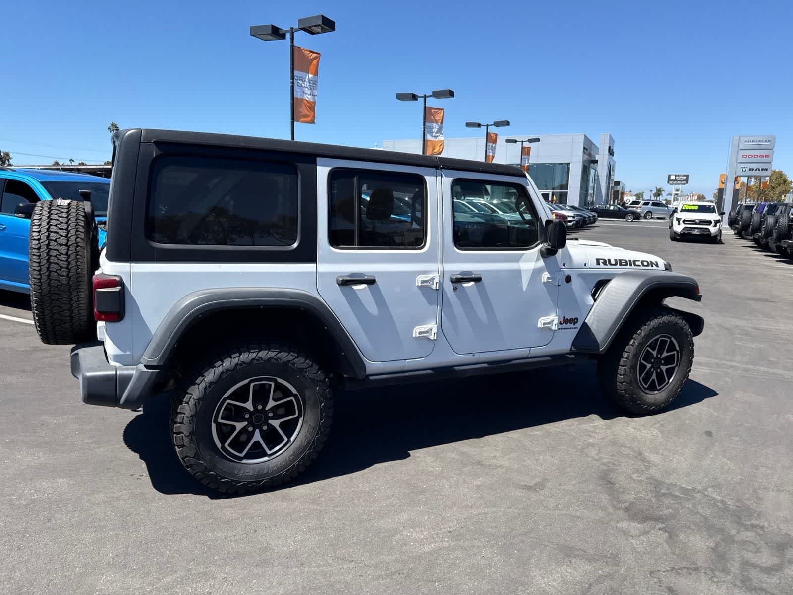 Used 2024 Bright White Clearcoat Jeep Rubicon image 11