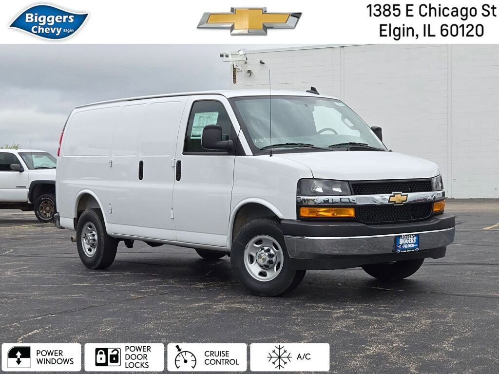 2025 Chevrolet Express 2500 Work Van HD's photo