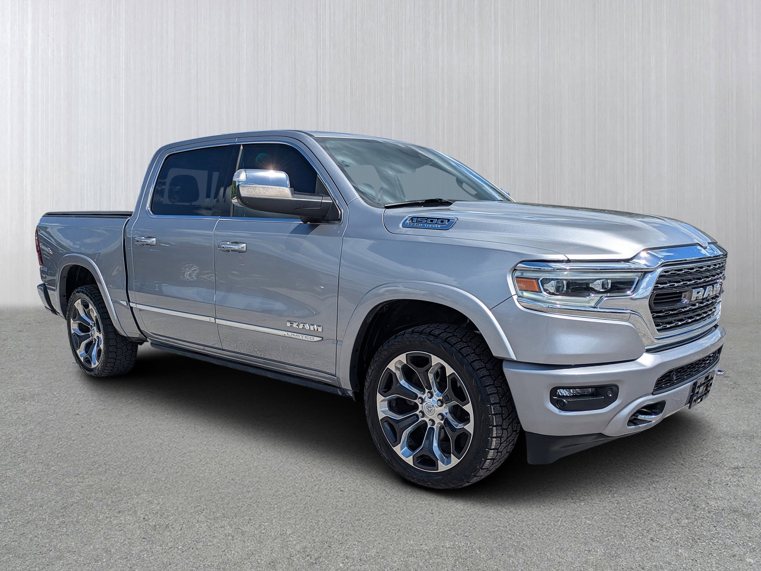 2021 RAM 1500 Limited 4x4 Crew Cab 5'7's photo