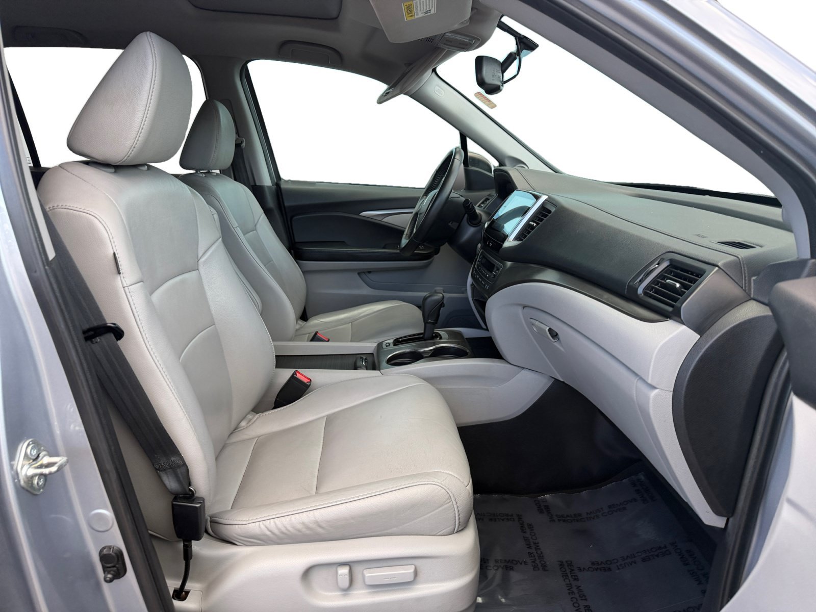 Certified Used 2018 Silver Honda EX-L image 30