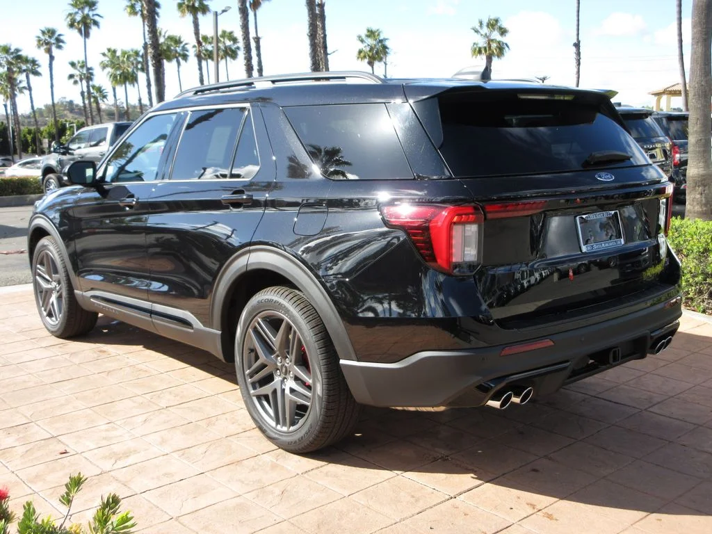 New 2026 Agate Black Metallic Ford ST image 2