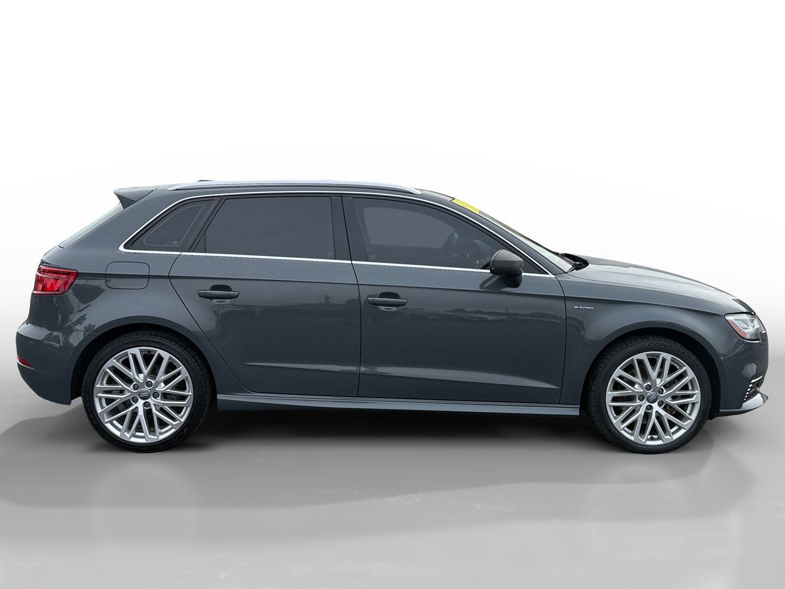 Used 2018 Gray Metallic Audi 1.4T Premium image 6