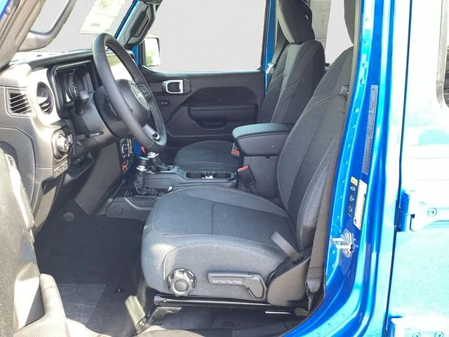 New 2026 Hydro Blue Pearl Coat Jeep 4-DOOR WILLYS image 10