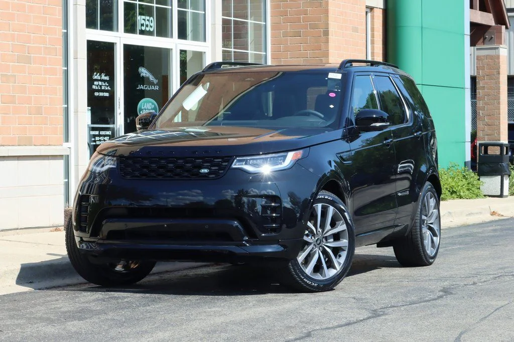 2024 Land Rover Discovery Dynamic SE