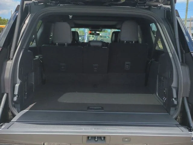 New 2026 Dark Matter Gray Metallic Ford MAX Platinum® image 13
