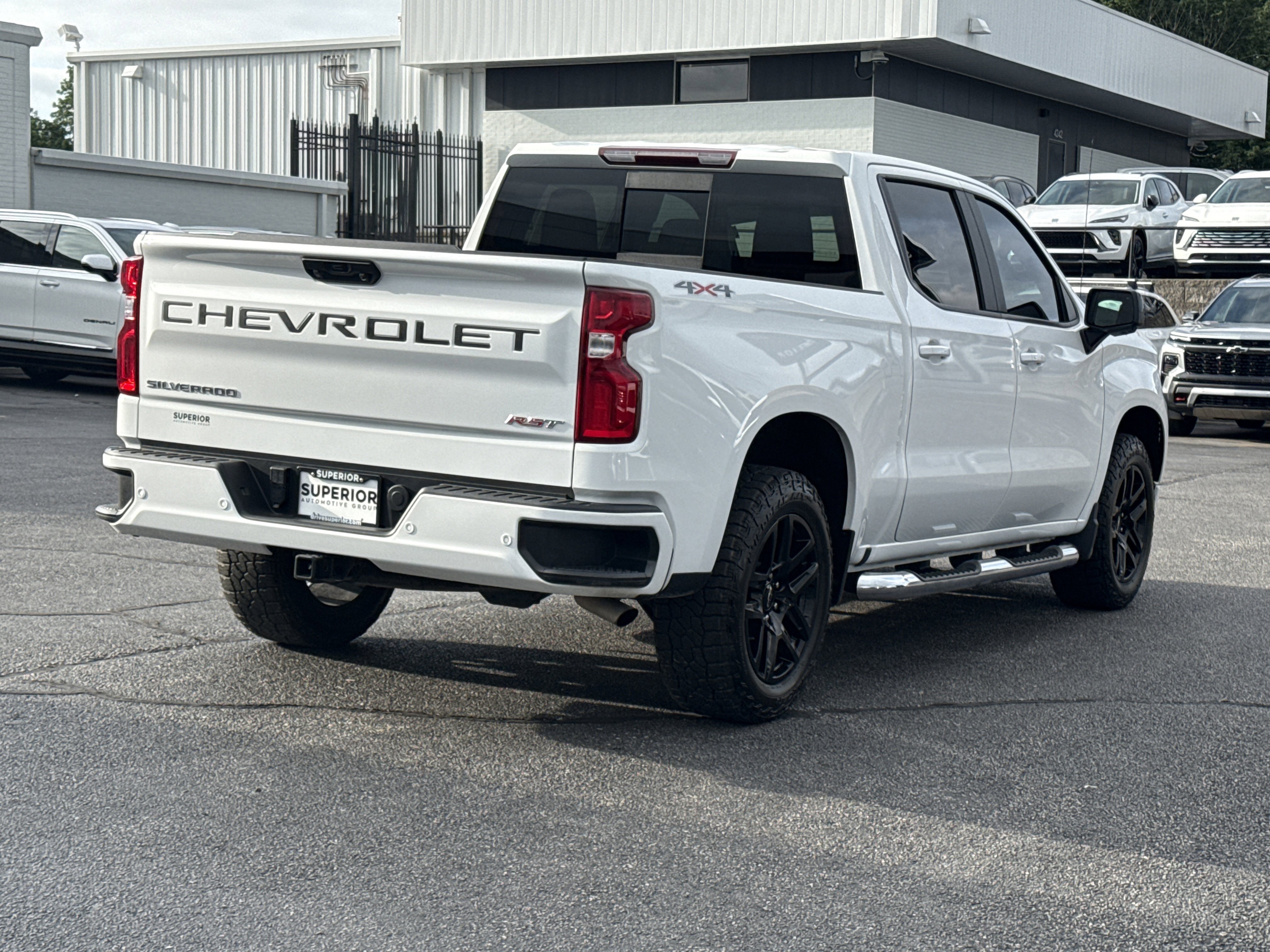 Used 2024 Summit White Chevrolet RST image 3