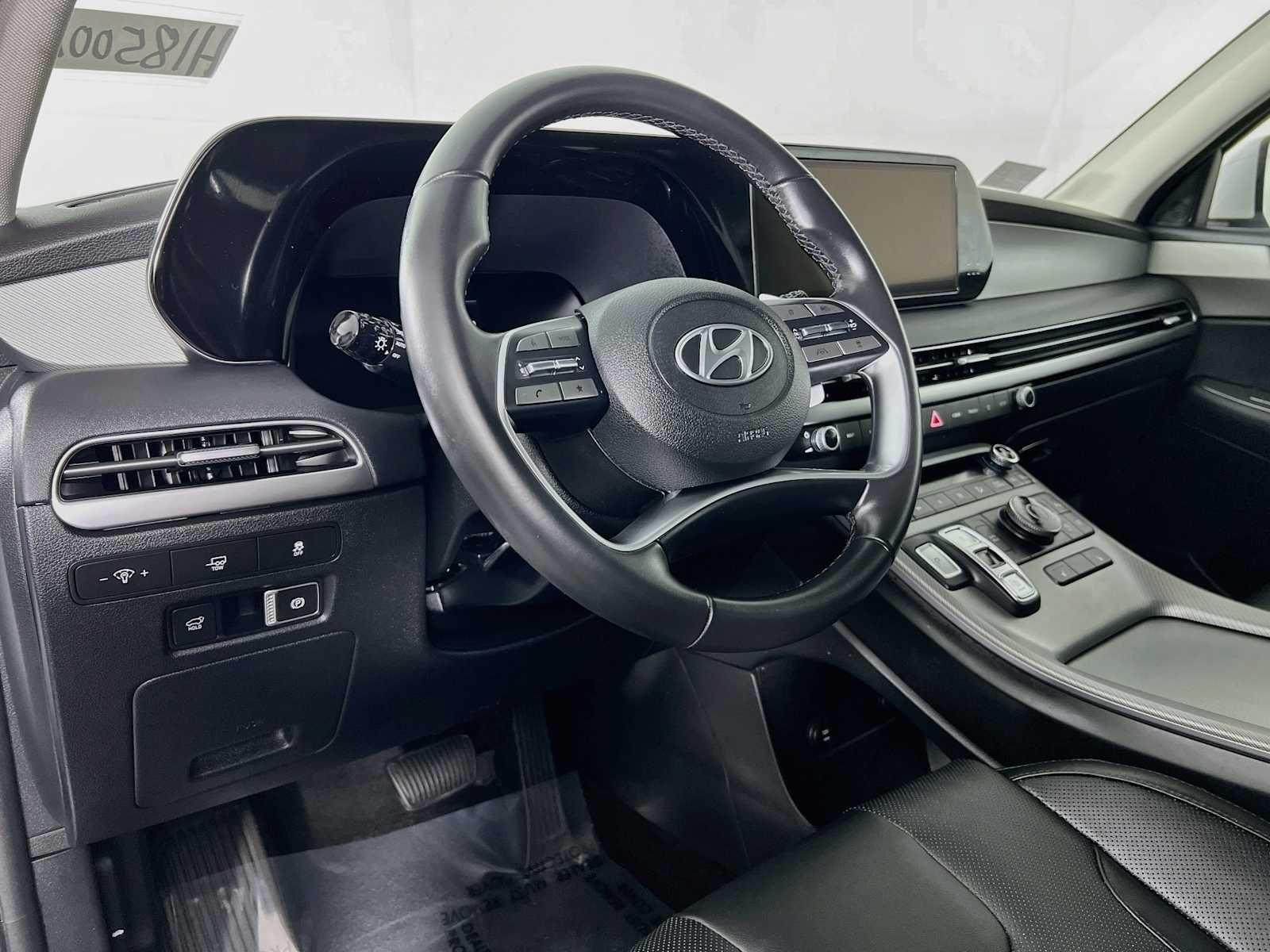 Used 2024 Hyper White Hyundai XRT image 9